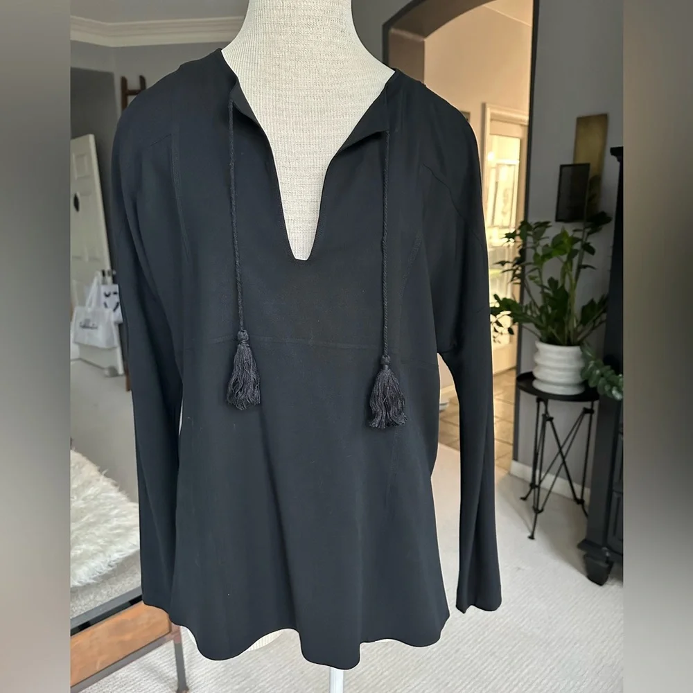 Vince black tunic with tassel tie, size large - Picture 4 of 9